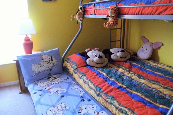 Room 5 of 20