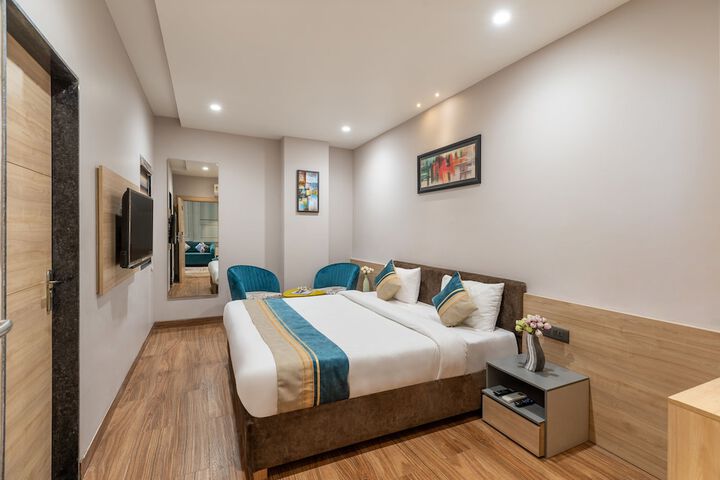 Room 20 of 36