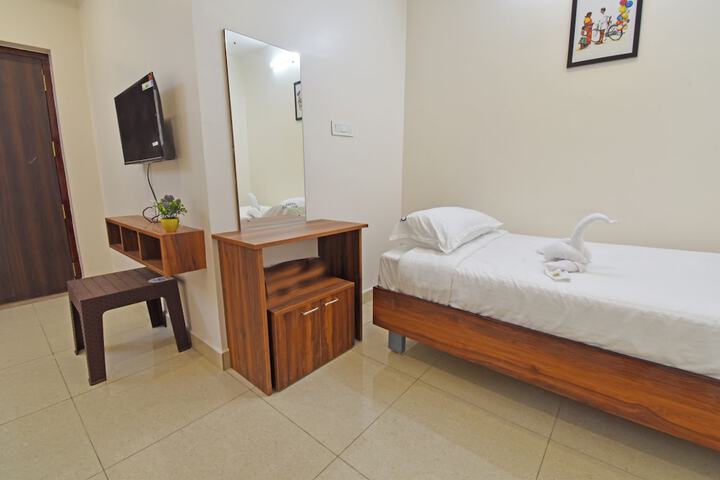 Room 8 of 64