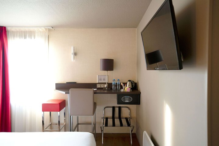 Room 20 of 62