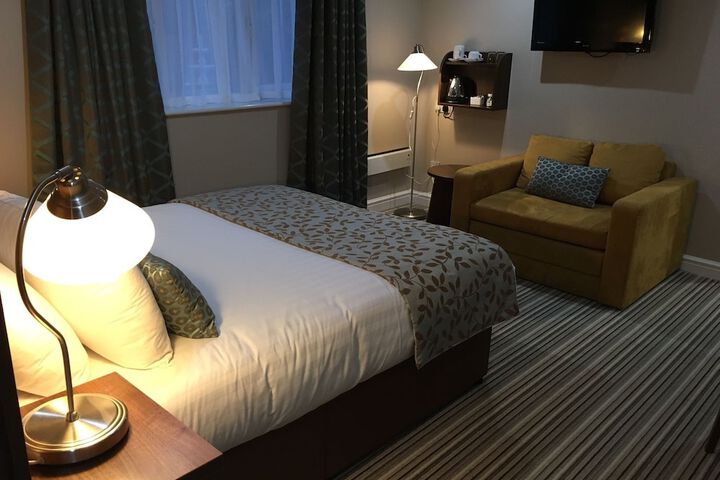 Room 5 of 46