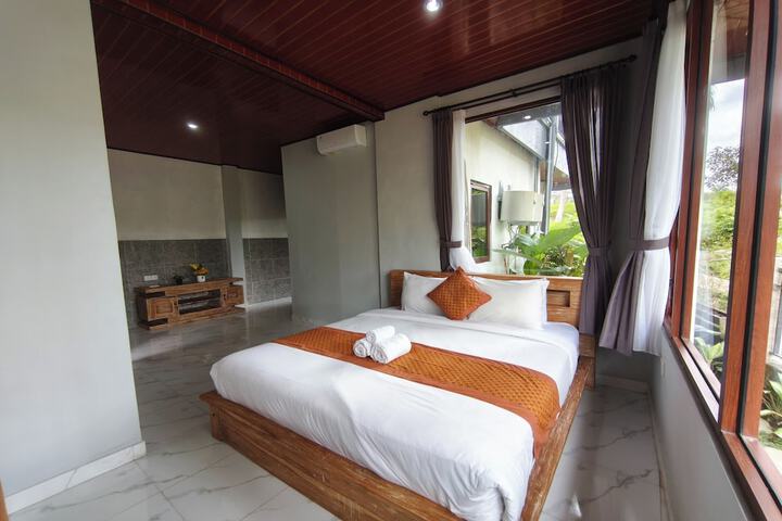 Room 3 of 24