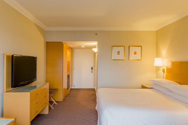 Room 16 of 189