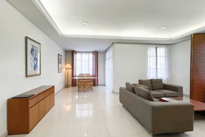 Room 16 of 61