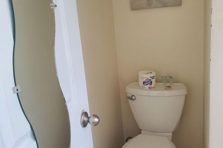 Room 7 of 14