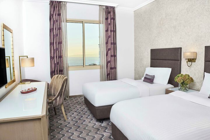 Room 114 of 266