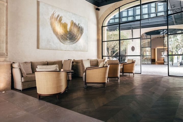 Hotel Lobby