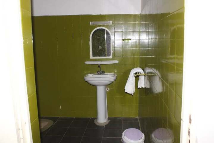 Room 11 of 12