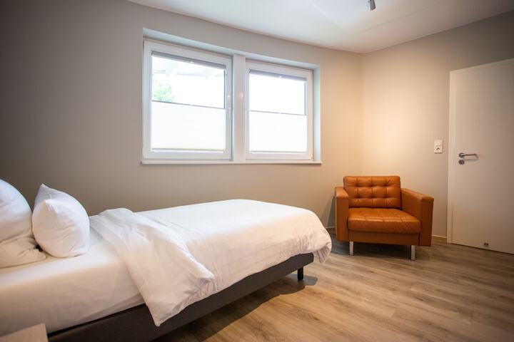 Room 43 of 82