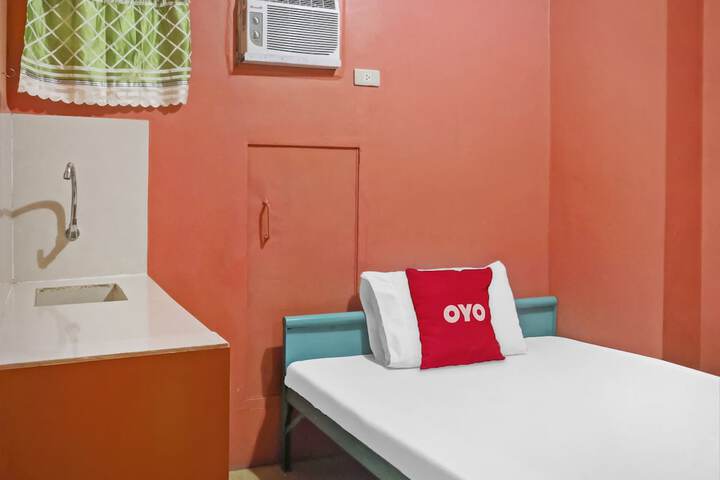 Room 14 of 28