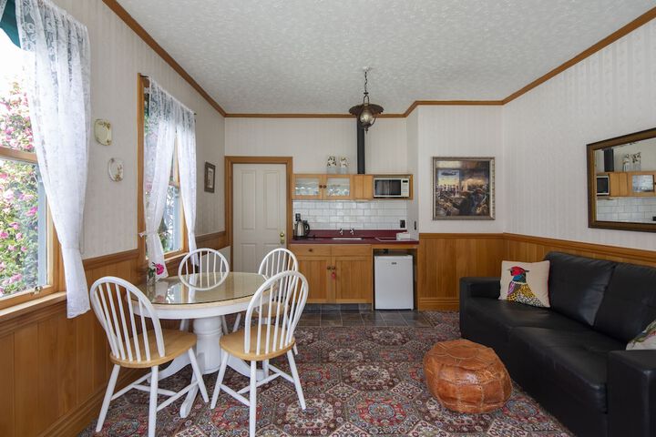 Room 16 of 65