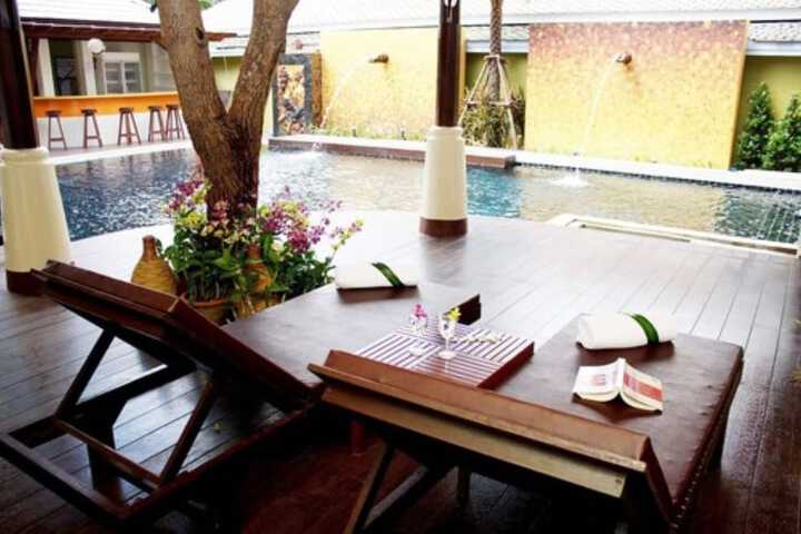 Sundeck 74 of 83