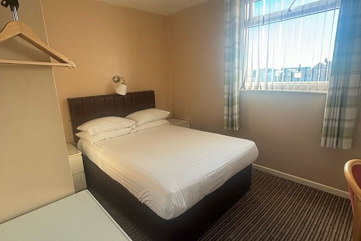Room 6 of 58