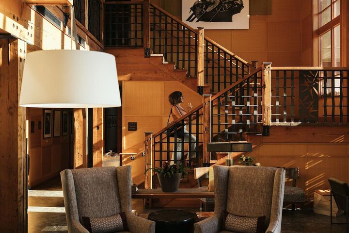 Hotel Lobby