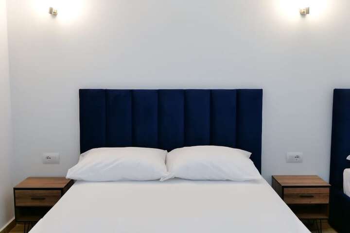 Room 5 of 43
