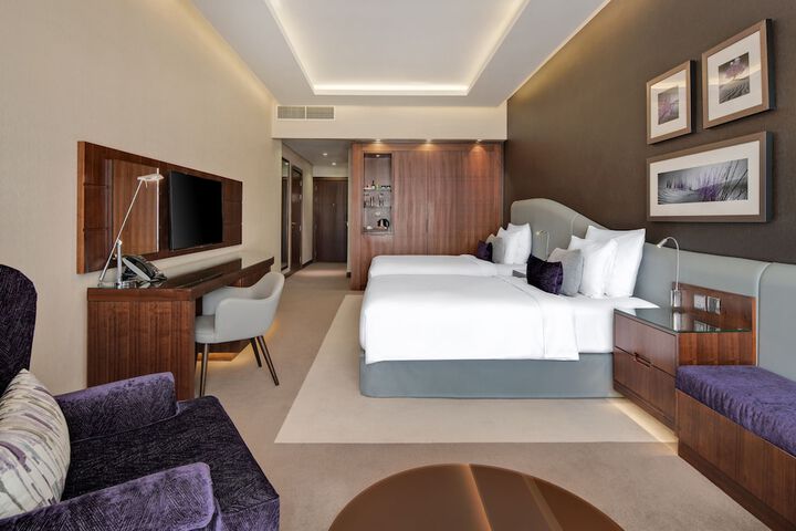 Room 19 of 277