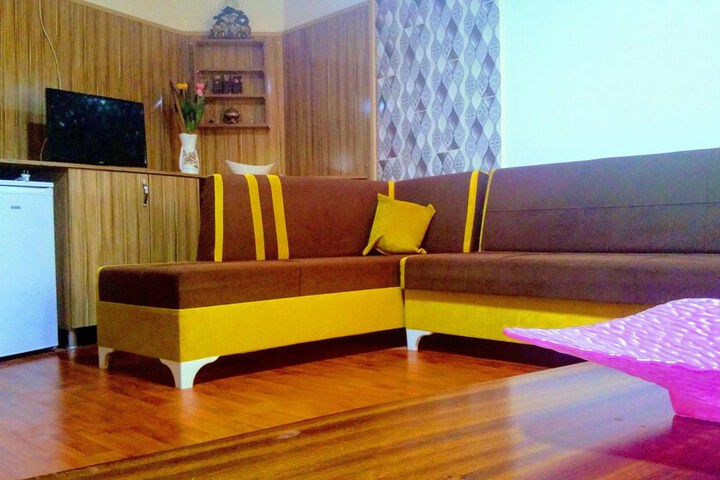Room 10 of 31