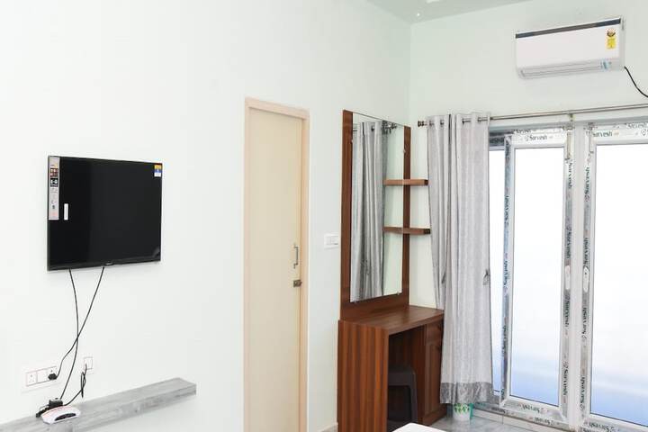 Room 12 of 50