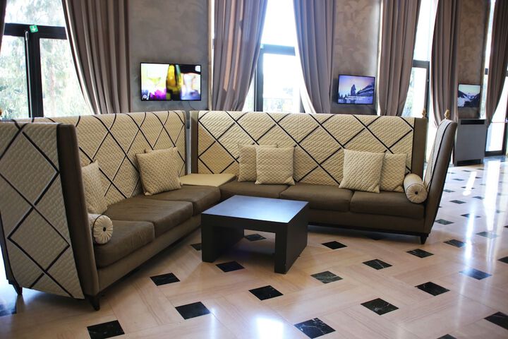 Hotel Lobby