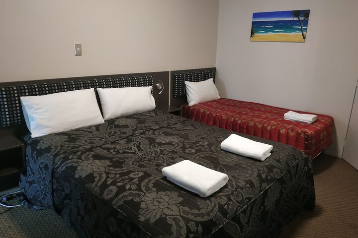 Room 34 of 70
