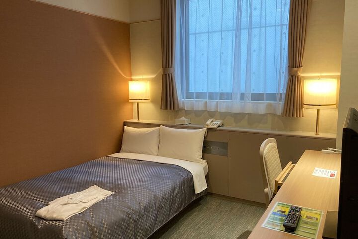 Room 6 of 29