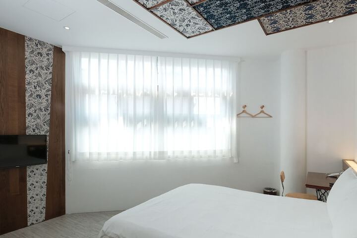 Room 20 of 92