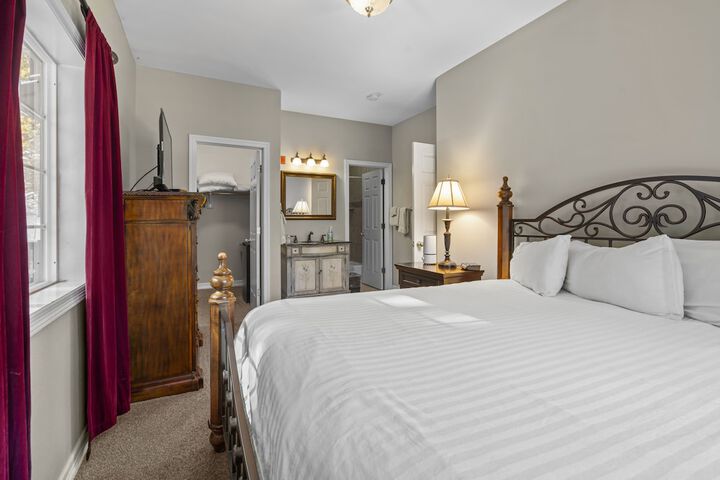 Room 42 of 113