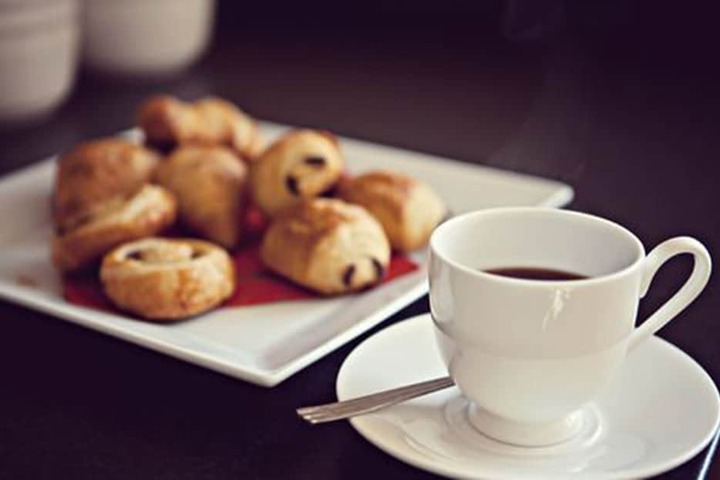Breakfast/Coffee Service 8 of 17