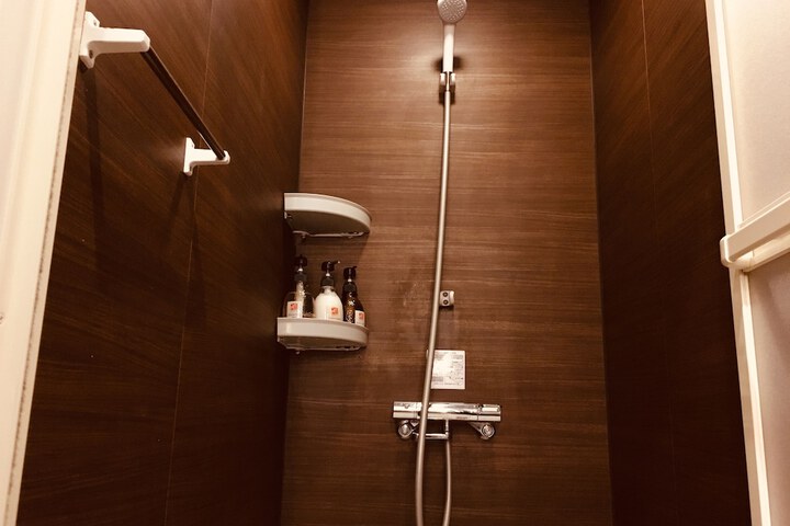 Room 16 of 45