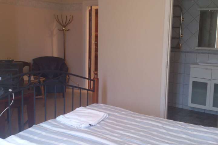 Room 6 of 35