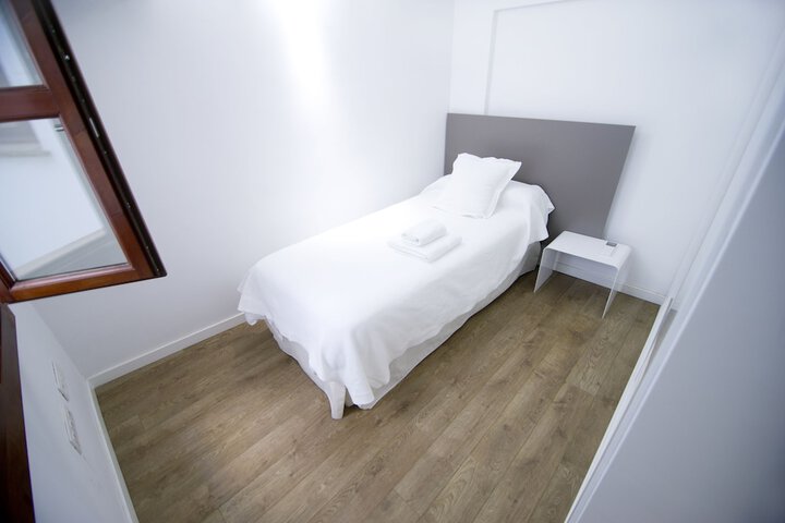 Room 14 of 145