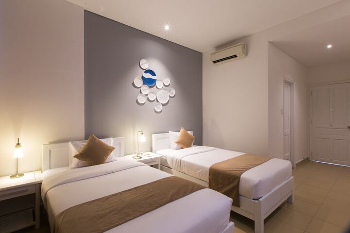 Room 12 of 53