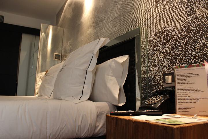 Room 8 of 86