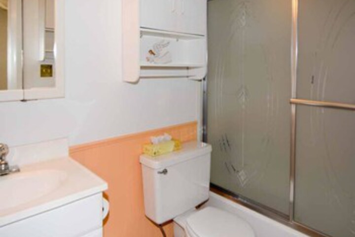 Room 3 of 21