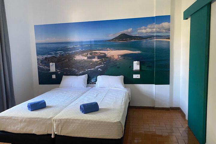 Room 12 of 30