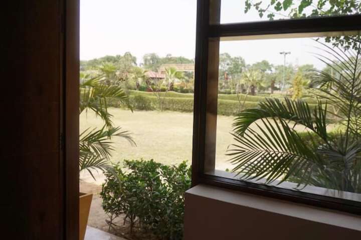 Hotel Exterior 17 of 22