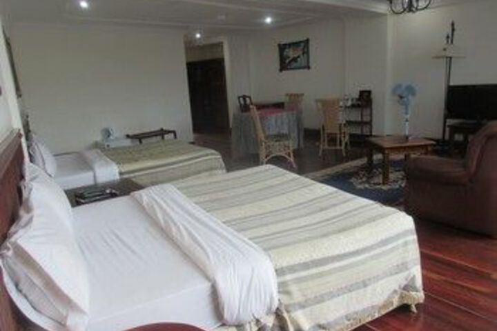 Room 5 of 27
