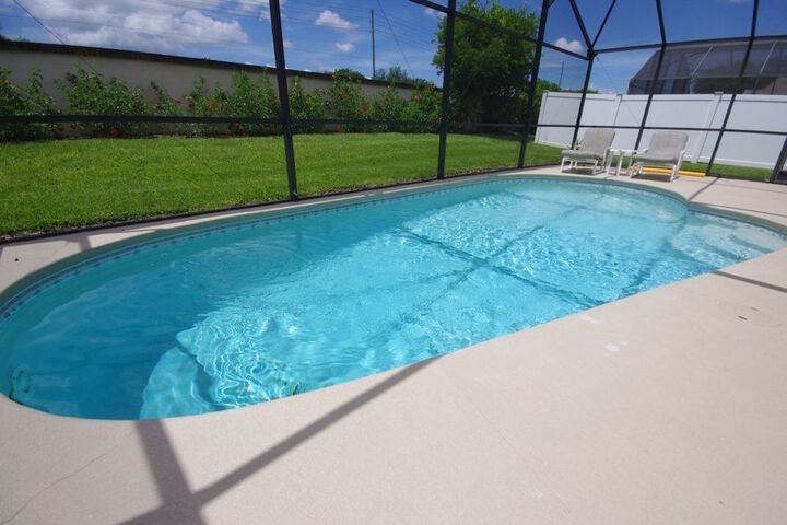 Pool 18 of 39