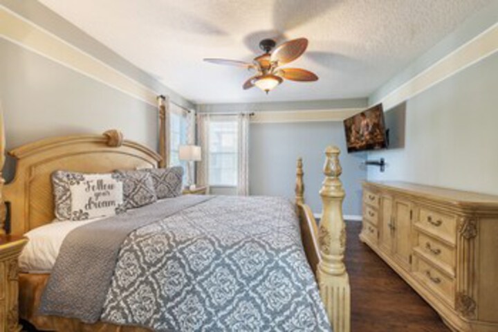 Room 228 of 272
