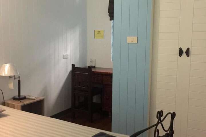 Room 24 of 46