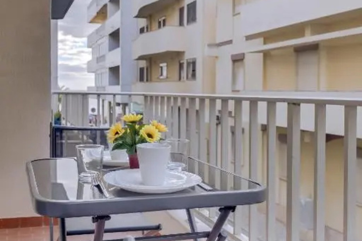 Exterior of Jaune - 50 meters to the beach - Quarteira