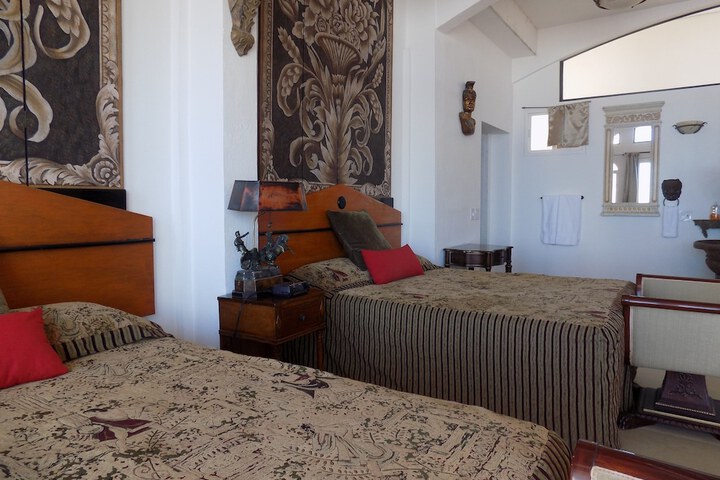 Room 7 of 413