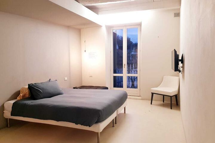 Room 19 of 72
