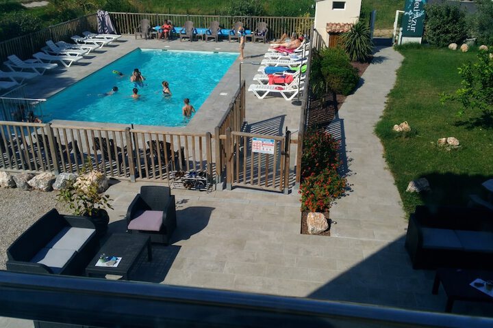 Pool 32 of 45