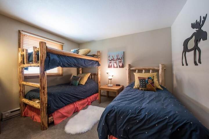 Room 7 of 229
