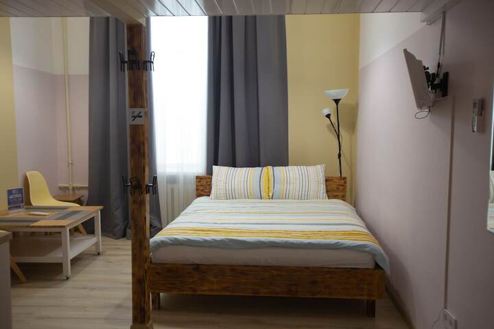 Room 53 of 64