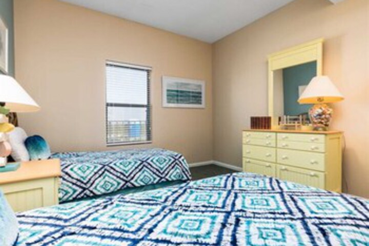 Room 73 of 86