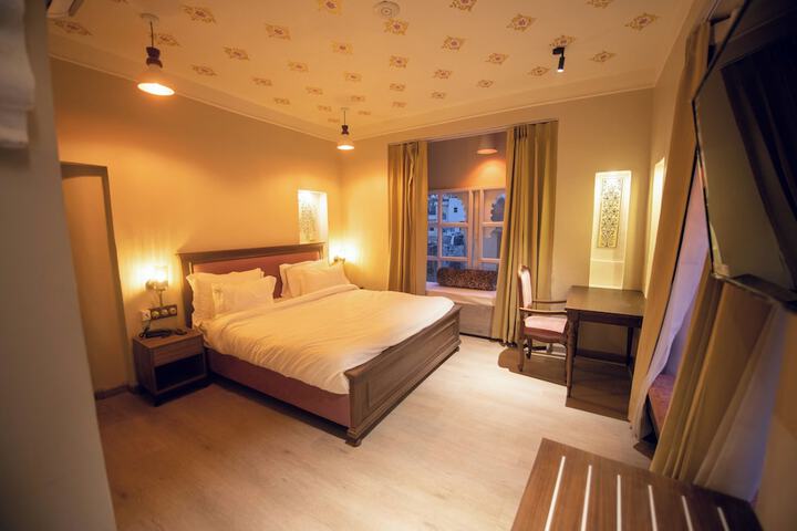 Room 7 of 45