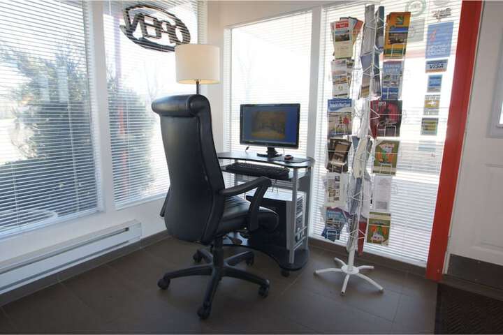 Business Center 34 of 59