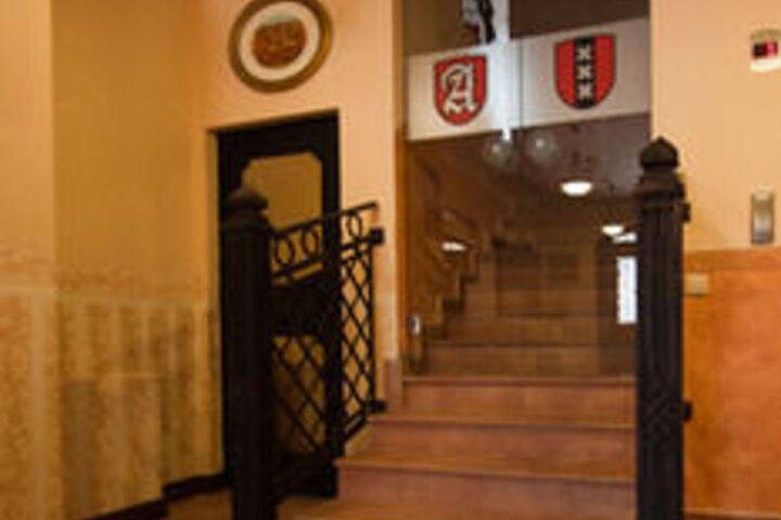Hotel 33 of 53